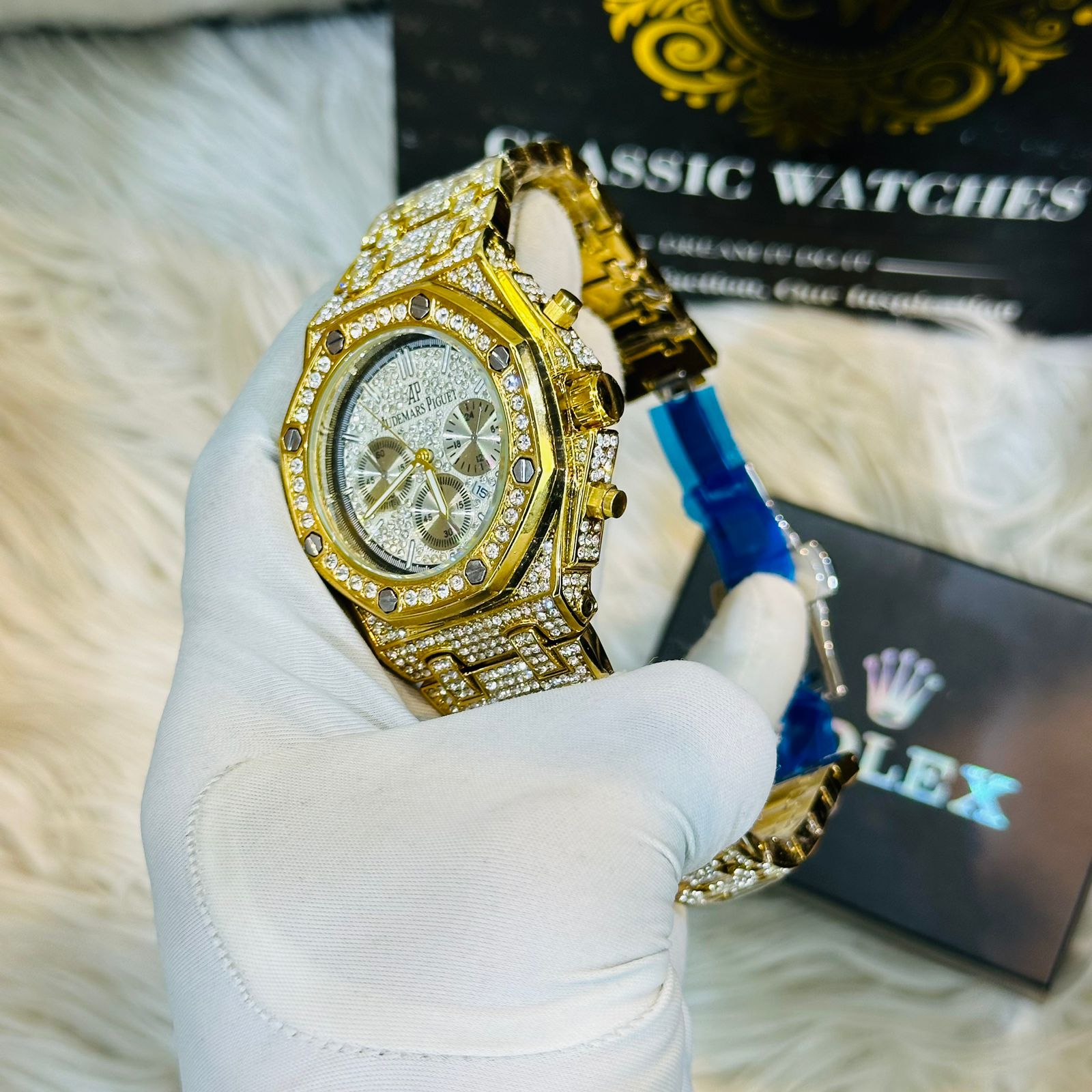 Premium Quality Full Stone Watches Golden