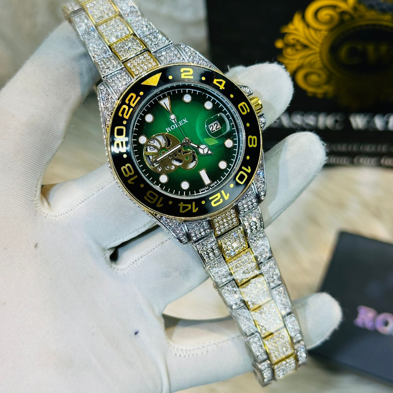 Premium Quality RLX Submariner Full Stone Green  Dial Watches